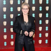 Meryl Streep posa en la alfombra roja de los BAFTA 2007