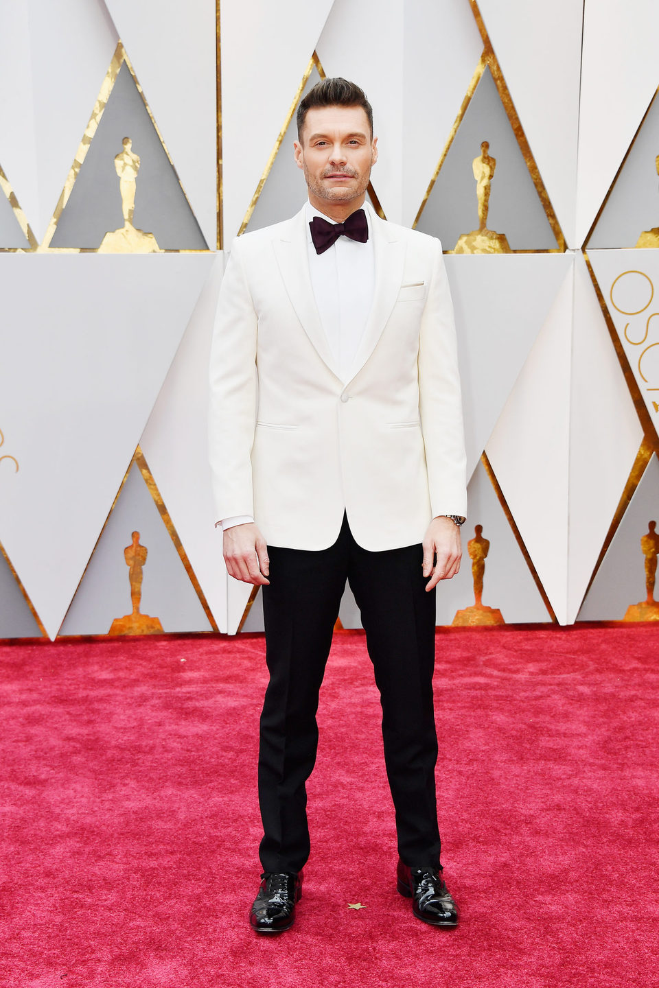 Ryan Seacrest en la alfombra roja de los Oscar 2017