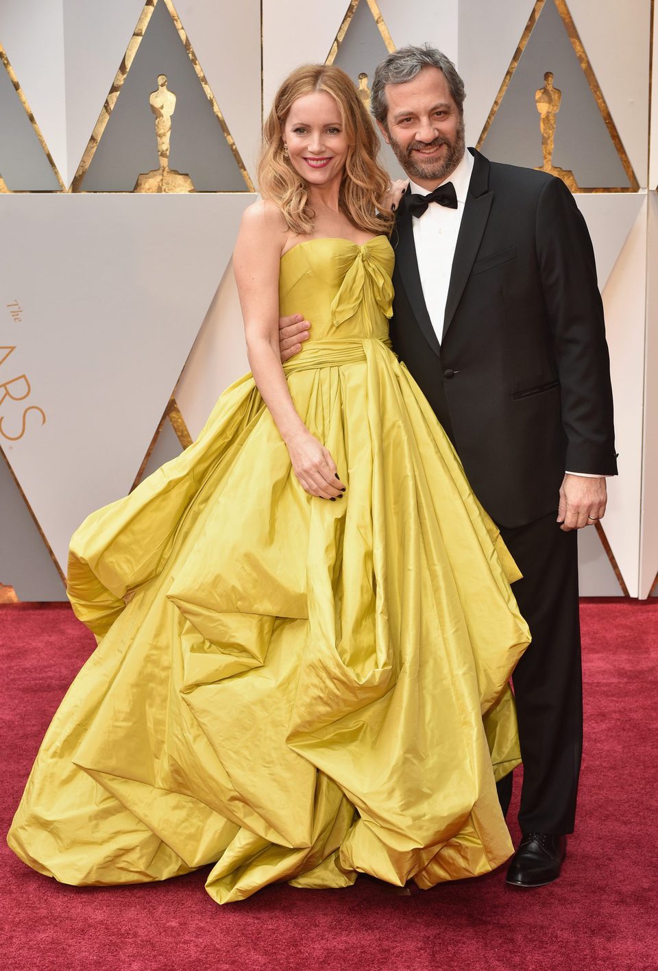 Leslie Mann y Judd Apatow en la alfombra roja de los Oscar 2017