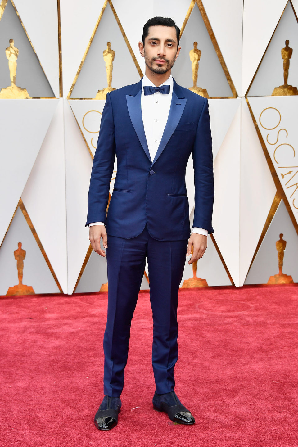 Riz Ahmed en la alfombra roja de los Oscar 2017