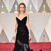 Brie Larson en la alfombra roja de los Premios Oscar 2017