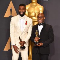 Barry Jenkins y Tarell Alvin McCraney, ganadores del Oscar a Mejor Película por 'Moonlight'