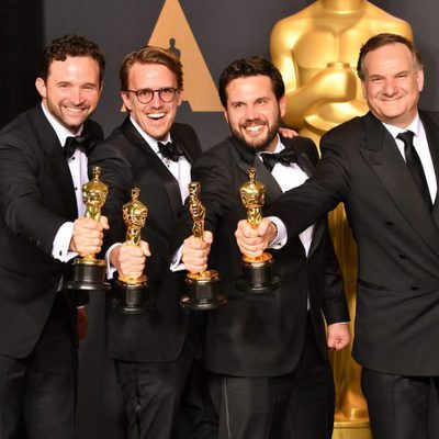 Dan Lemmon, Andrew R. Jones, Adam Valdez y Robert Legato, ganadores del Oscar a Mejores Efectos Visuales por 'El Libro de la Selva'