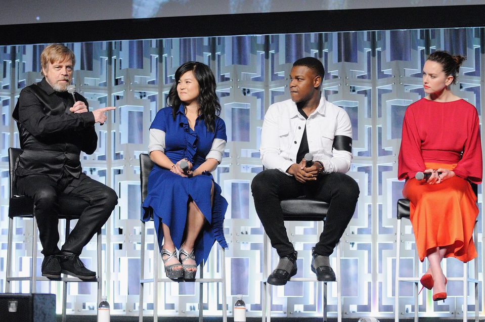 Daisy Ridley, Kelly Marie Tran, Mark Hamill y John Boyega en el panel de 'Los últimos Jedi' de la Star Wars Celebration