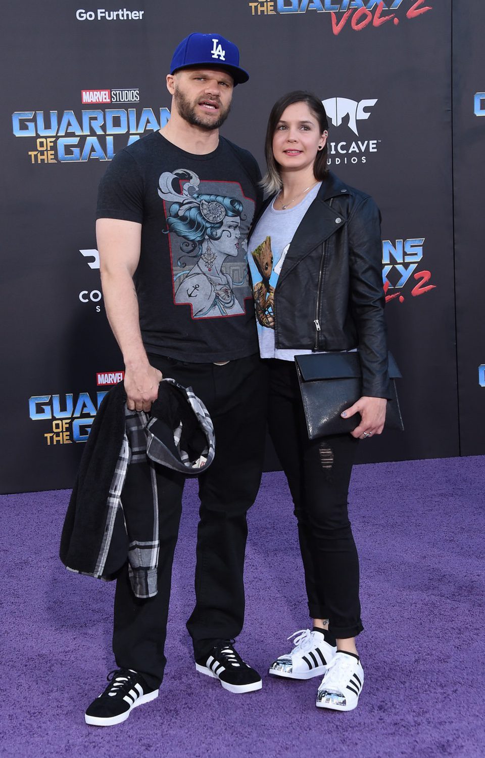 Evan Jones y Rebecca Glatt en la premiere mundial de 'Guardianes de la galaxia Vol. 2'