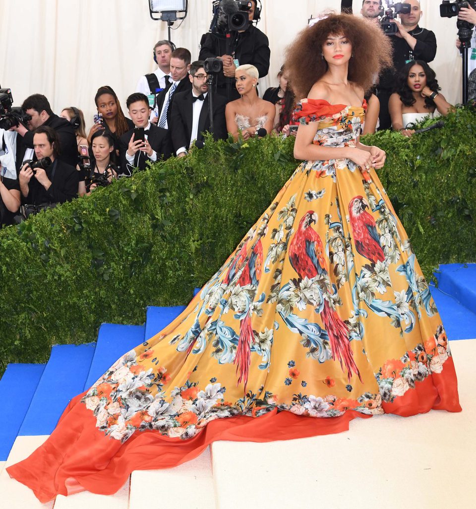 Zendaya en la alfombra roja de la Gala Met 2017