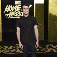 Dylan Minnette en los MTV Movie & TV Awards 2017