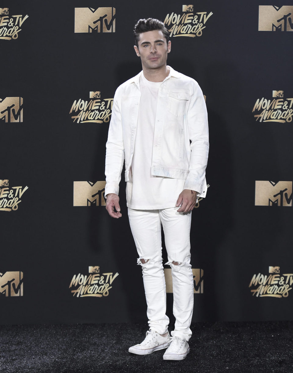 Zac Efron en la gala de los MTV Movie & TV Awards 2017