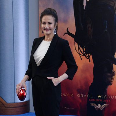 Lynda Carter en la premiere de 'Wonder Woman' #2