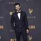 Billy Eichner en la alfombra roja de los premios Emmy 2017