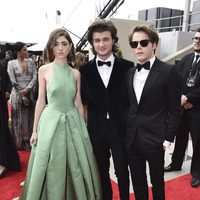 Los adolescentes de 'Stranger Things' en la alfombra roja de los premios Emmy 2017