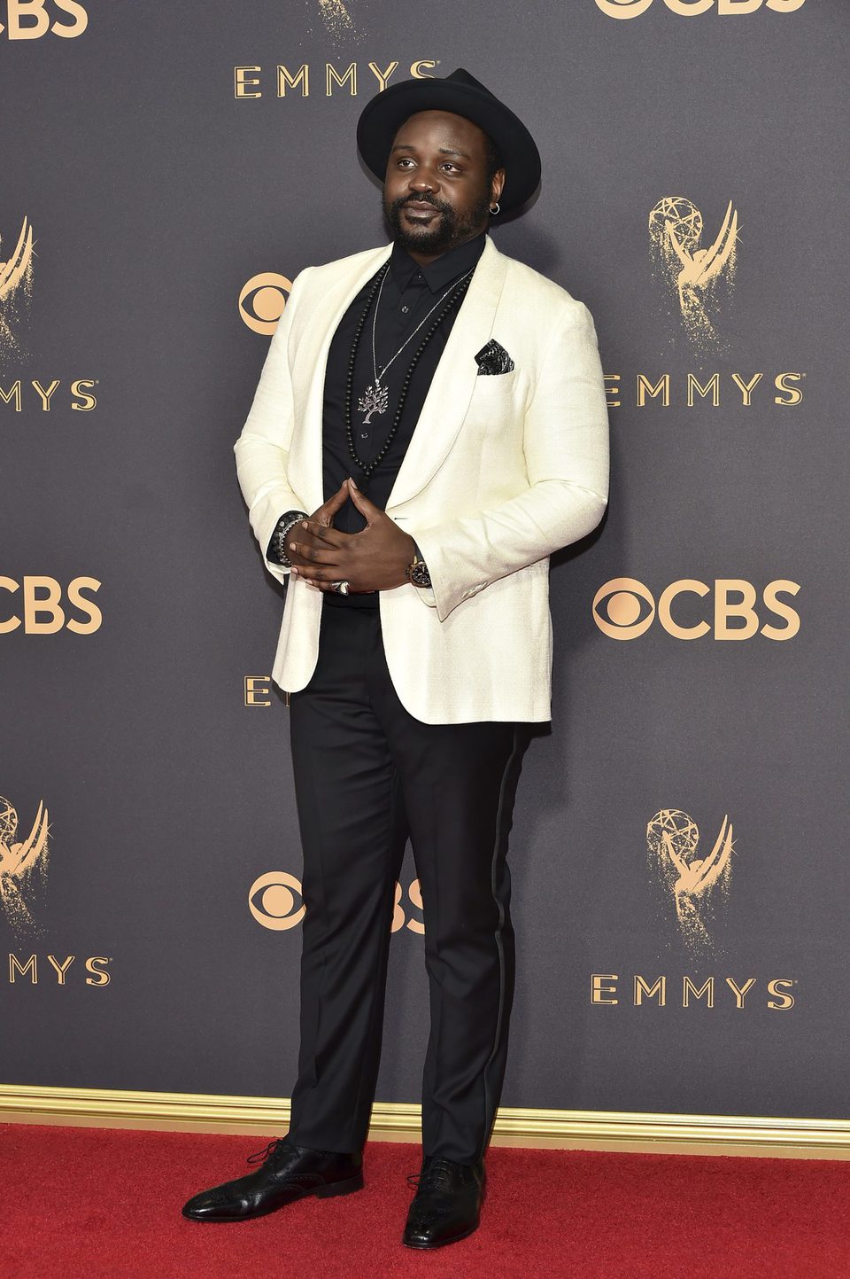 Brian Tyree Henry en la alfombra roja de los premios Emmy 2017