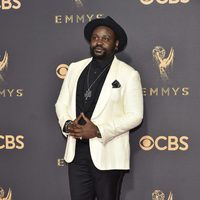 Brian Tyree Henry en la alfombra roja de los premios Emmy 2017