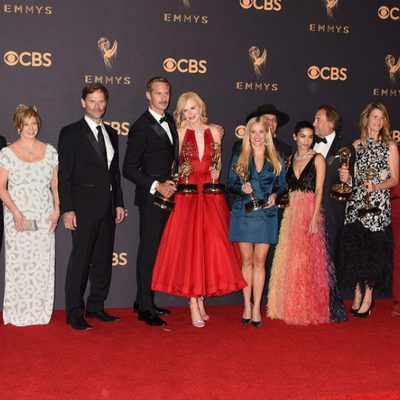 El equipo de 'Big Little Lies' con sus Emmy 2017, incluido mejor miniserie