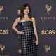 Kathryn Hahn en la alfombra roja de los Emmy 2017