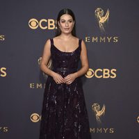 Lea Michele en la alfombra roja de los Emmy 2017