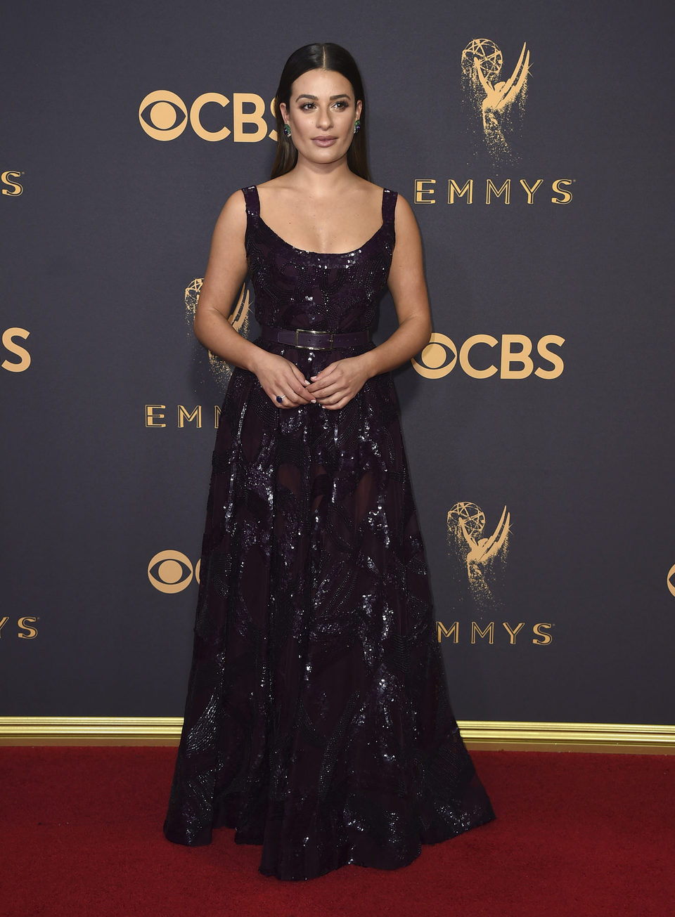 Lea Michele en la alfombra roja de los Emmy 2017