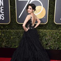 Laura Marano en la alfombra roja de los Globos de Oro 218