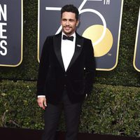 James Franco en la alfombra roja de los Globos de Oro 2018