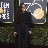 Ava DuVernay en la alfombra roja de los Globos de Oro 2018