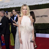 Margot Robbie posa en la alfombra roja de los Premios del Sindicato de Actores