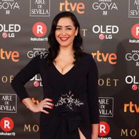 María Isasi en la alfombra roja de los Premios Goya 2018