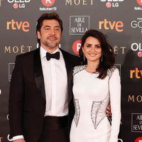 Penélope Cruz y Javier Bardem juntos en la alfombra roja de los Premios Goya 2018