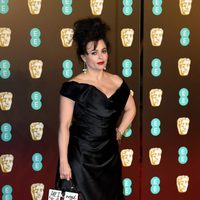 Helena Bonham Carter en la alfombra roja de los BAFTA 2018