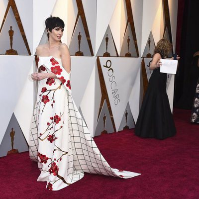 Paz Vega en la alfombra roja de los Oscar 2018