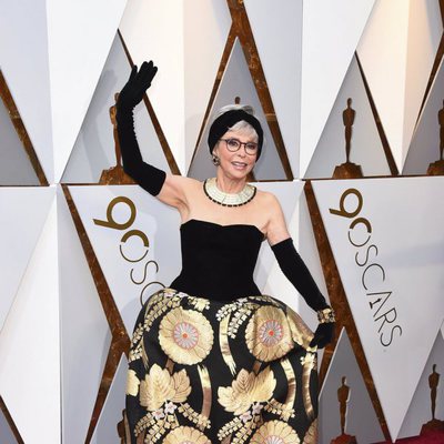 Rita Moreno en la alfombra roja de los Oscar 2018