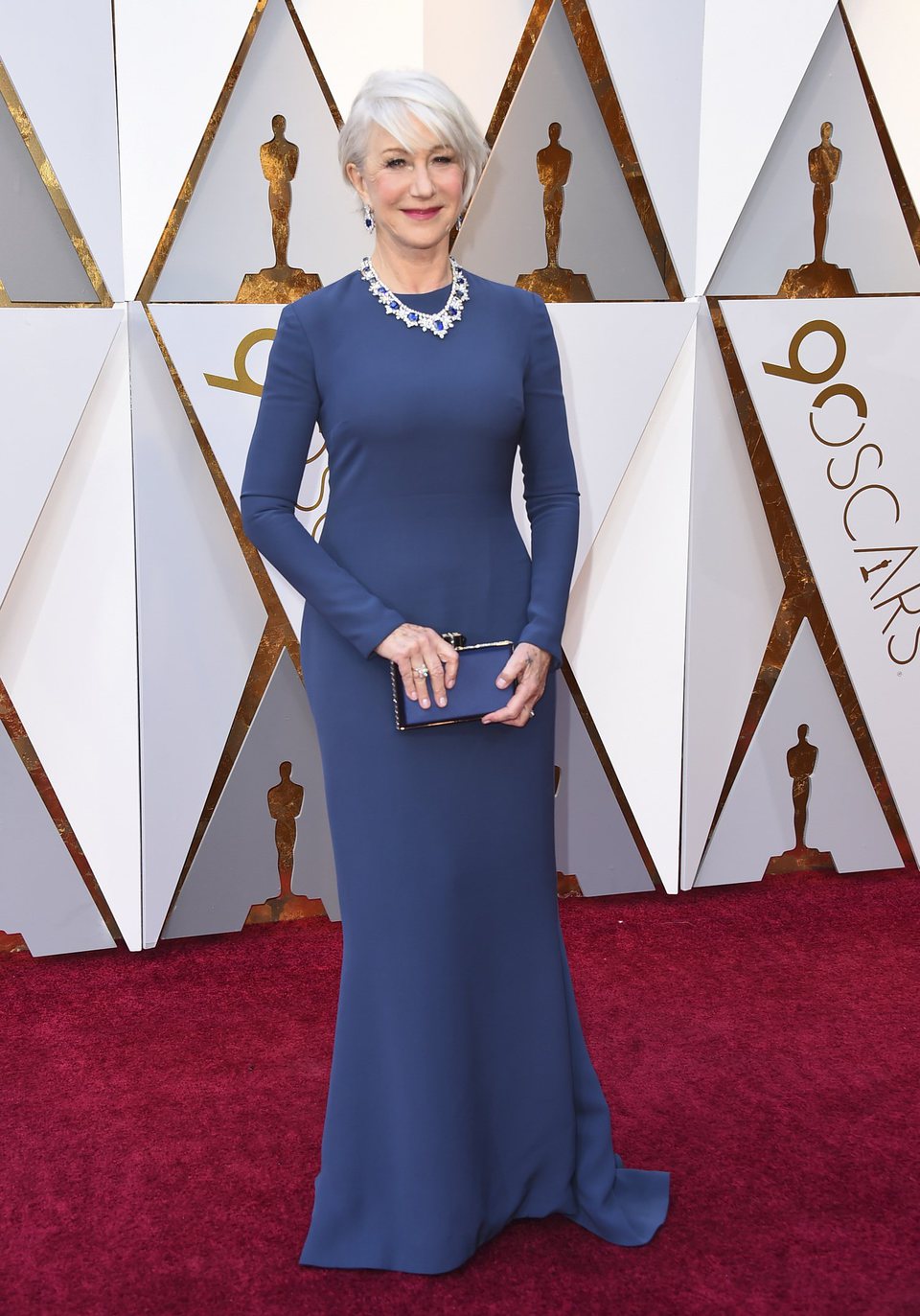 Helen Mirren en la alfombra roja de los Oscar 2018