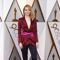 Emma Stone en la alfombra roja de los Oscars 2018