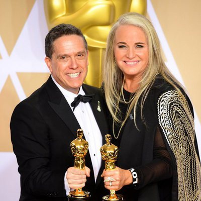 Lee Unkrich y Darla K. Anderson, ganadores del Oscar a la Mejor película animada por 'Coco'