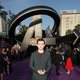 Tom Holland posa en la alfombra púrpura de la premiere mundial de 'Vengadores: Infinity War'