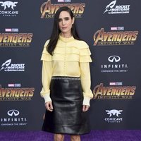 Jennifer Connelly en la alfombra púrpura de la premiere de 'Vengadores: Infinity War'