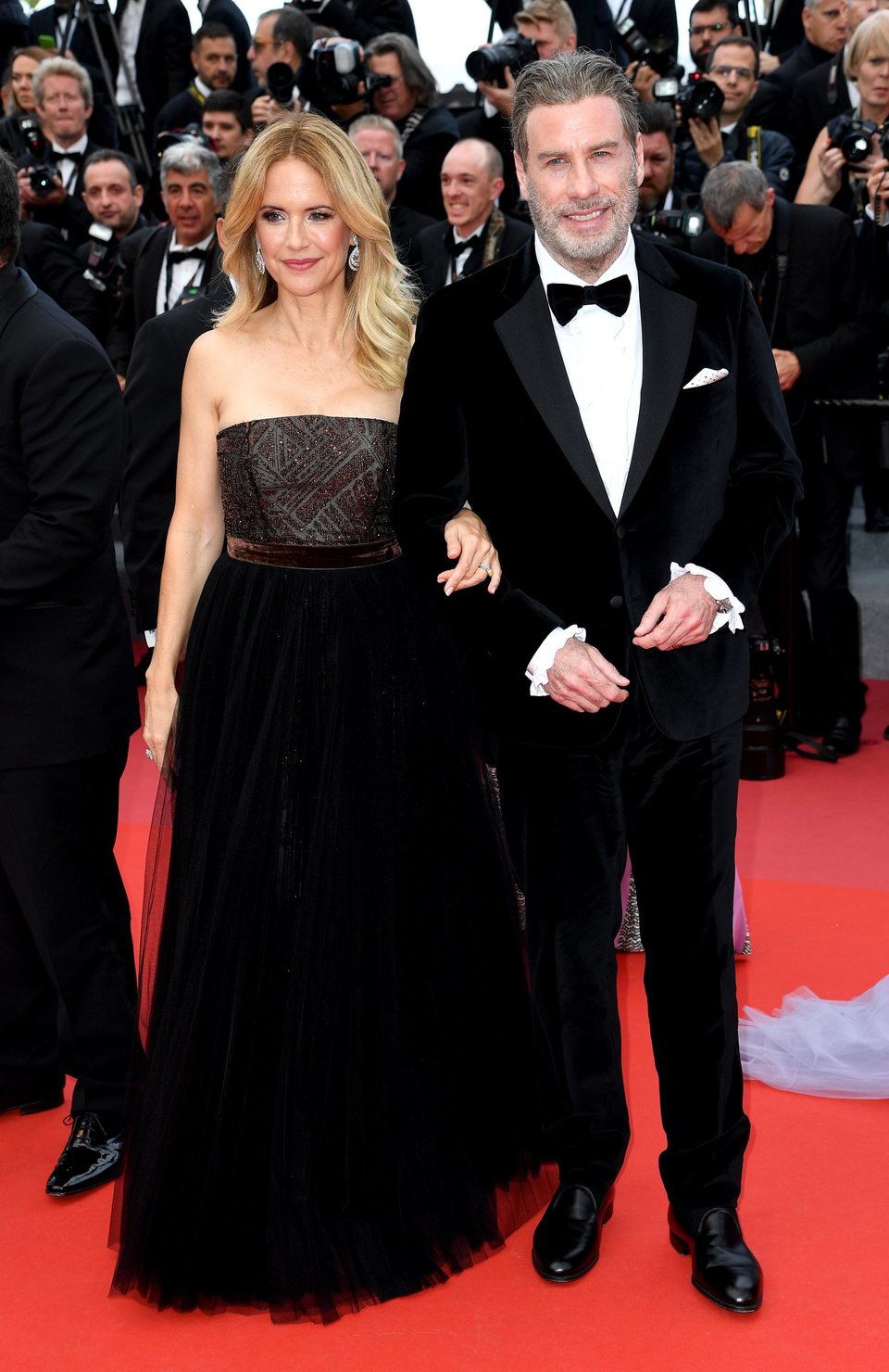 Kelly Preston y John Travolta asisten a la premiere de 'Han Solo: Una historia de Star Wars' durante el Festival de Cannes