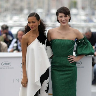 Thandie Newton y Phoebe Waller-Bridge asisten a la premiere de 'Han Solo: Una historia de Star Wars' durante el Festival de Cannes