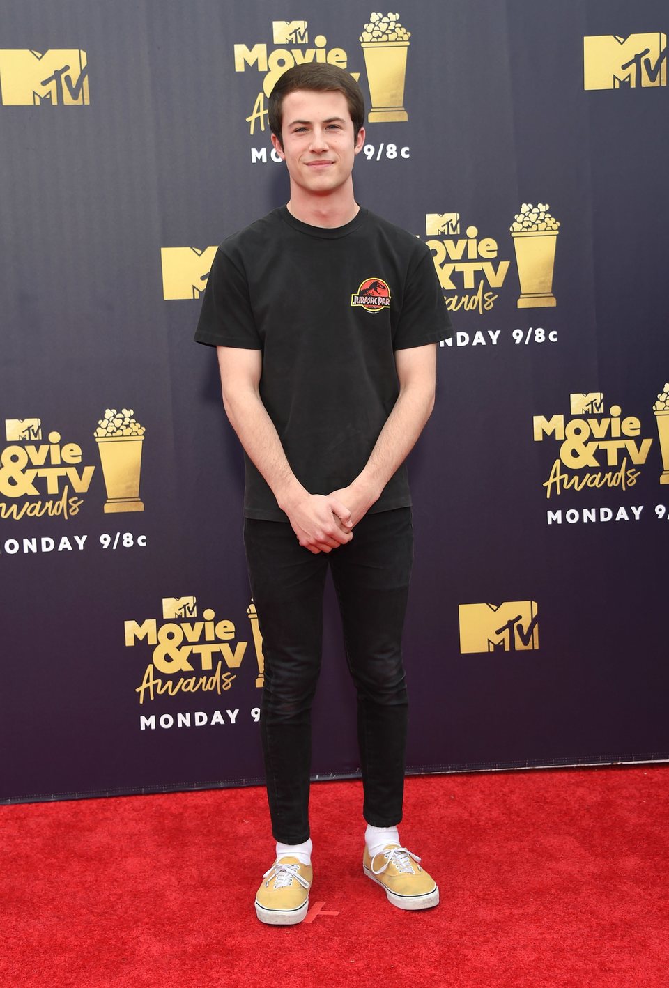 Dylan Minnette en la alfombra roja de los MTV Movie & TV Awards 2018