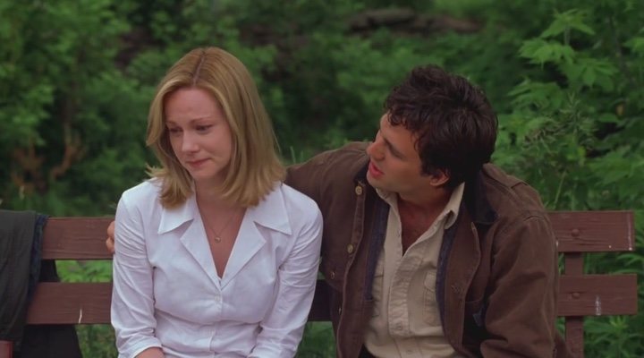 Laura Linney and Mark Ruffalo play two siblings rebuilding their relationship in 'You Can Count on Me'