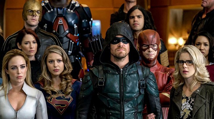 The first trailer for 'Crisis on Infinite Earths' is here, and the crossover promises to be ambitious