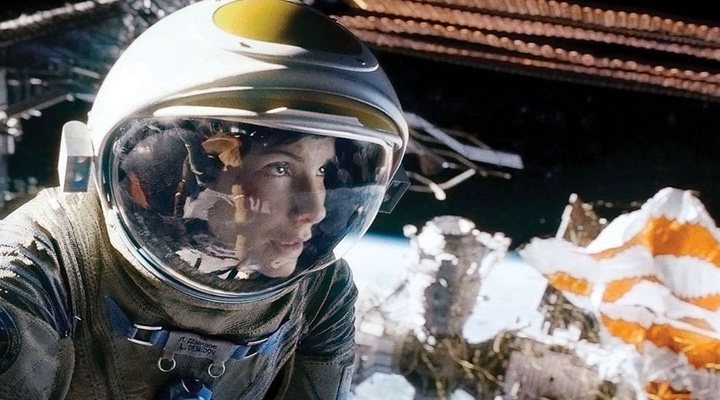 'Gravity' is an outer-space set film that delights and overwhelms the senses