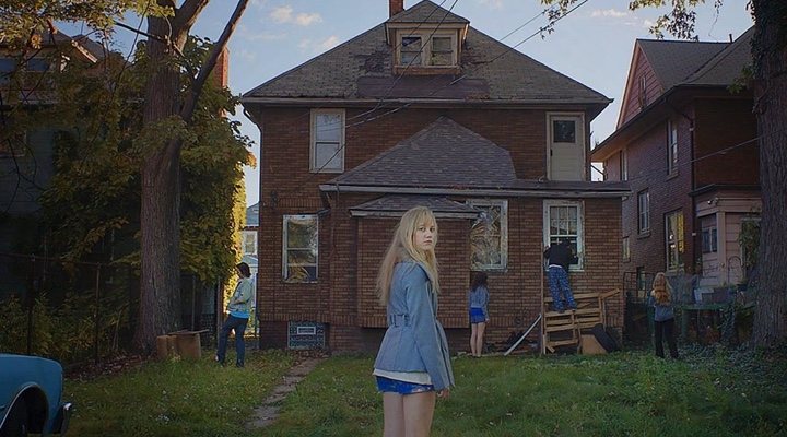 'It Follows' is one of the definitive teen horror films of the decade