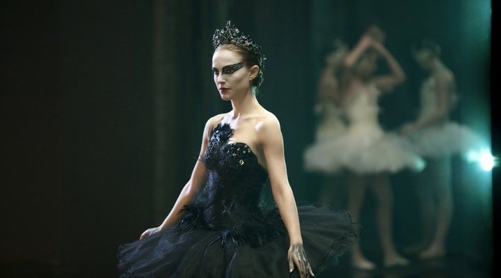 Psychological thriller and dark horror meet in the critically-acclaimed 'Black Swan'