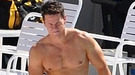 Mark Wahlberg pasea en bañador por el set de rodaje de 'Pain and Gain' de Michael Bay