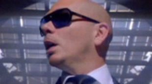 Pitbull estrena el videoclip de "Back in Time" con imágenes de 'Men in Black 3'