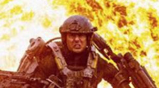 Tom Cruise huye de una bola de fuego en la primera imagen de 'All You Need Is Kill'