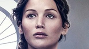 Jennifer Lawrence y los protagonistas de 'Los Juegos del Hambre: En llamas' visten de neopreno en sus nuevos pósters