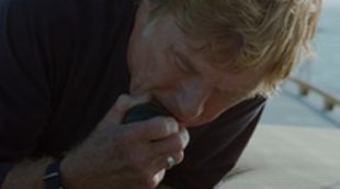 Robert Redford lucha por su vida en medio del océano en el primer tráiler de 'All is Lost'