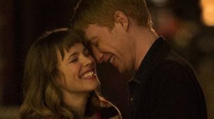 Domhnall Gleeson y Rachel McAdams viven muchas "primeras veces" en un clip exclusivo de 'Una cuestión de tiempo'