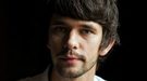 Ben Whishaw es el favorito de Queen para protagonizar el biopic de Freddie Mercury